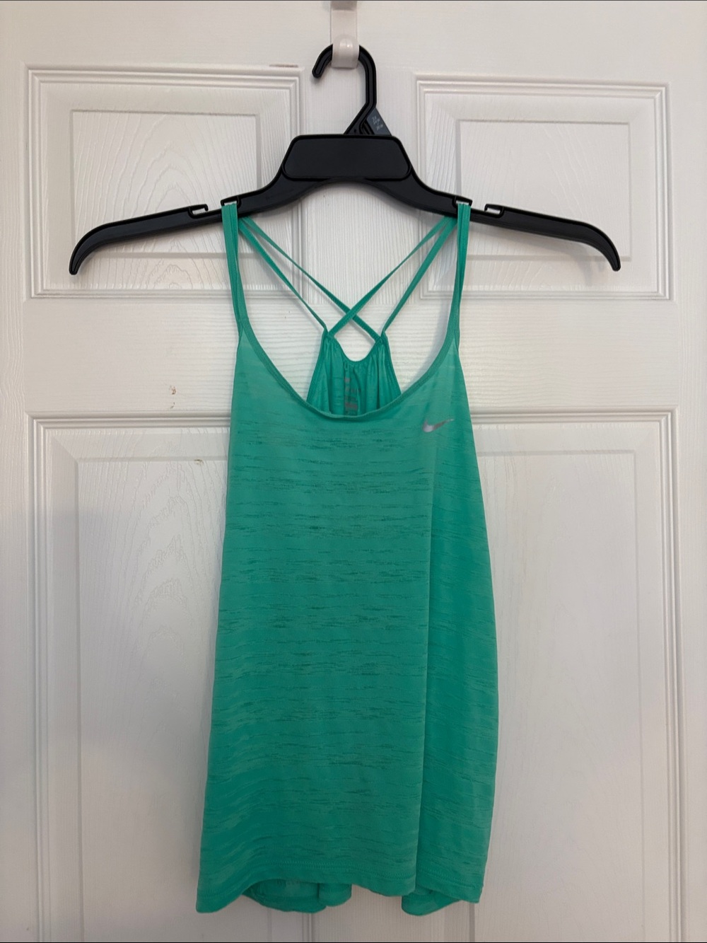Nike Women's Teal Cross-Back Performance Tank Top Size M